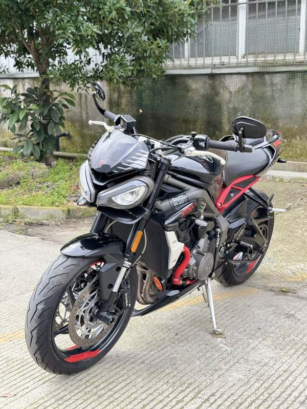 凯旋 Street Triple 765