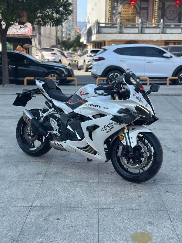 QJMOTOR 赛600