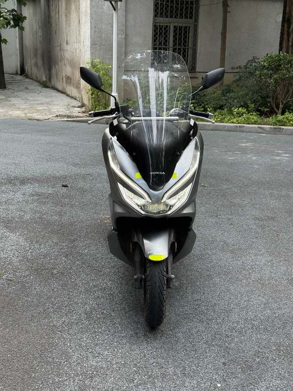 五羊本田 PCX