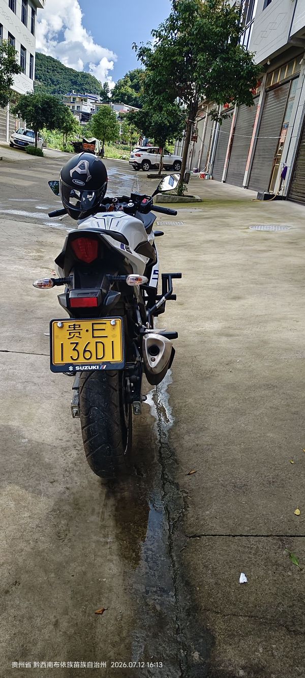 豪爵铃木 GSX250R
