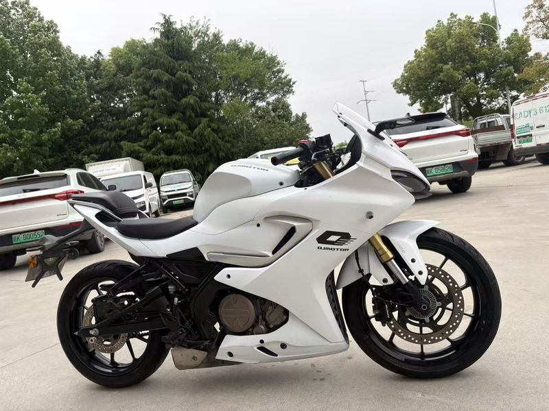 QJMOTOR 赛250