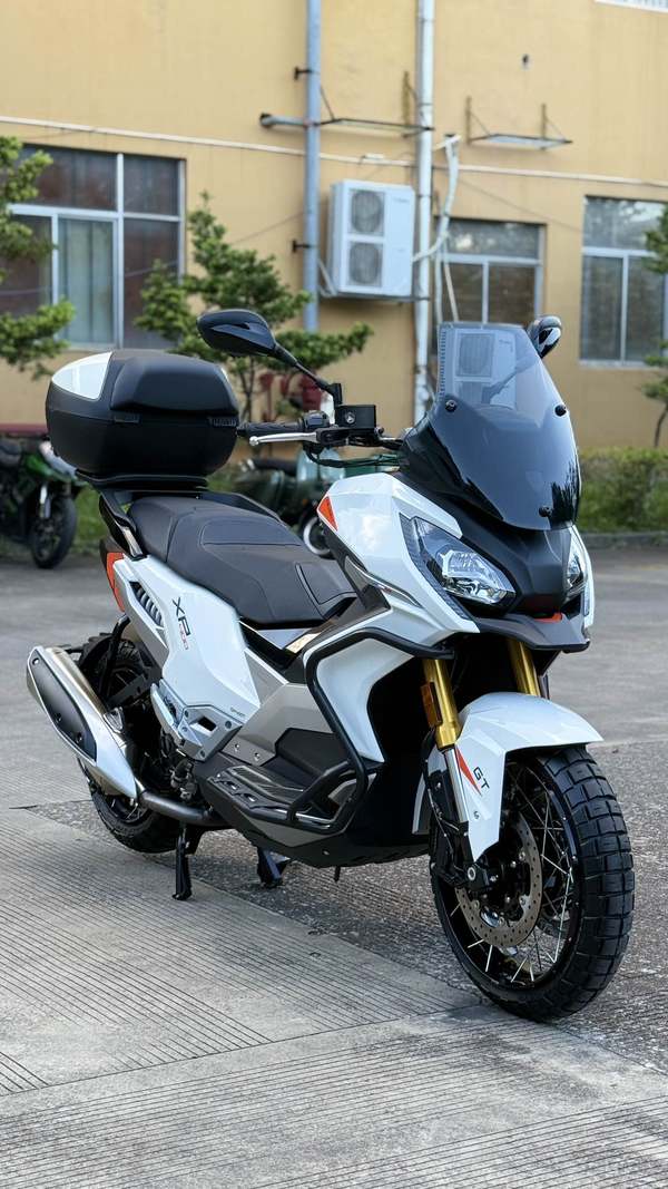 标致 XP400