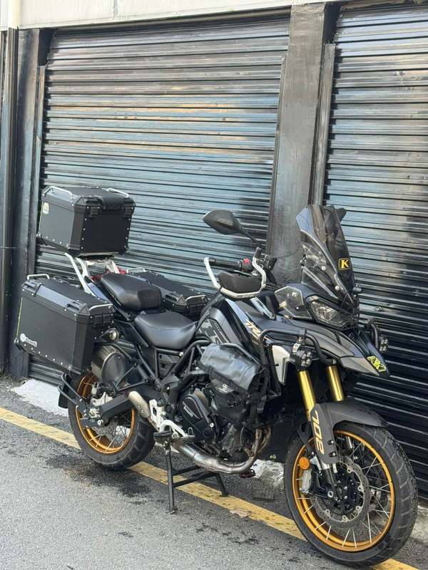 贝纳利 TRK702