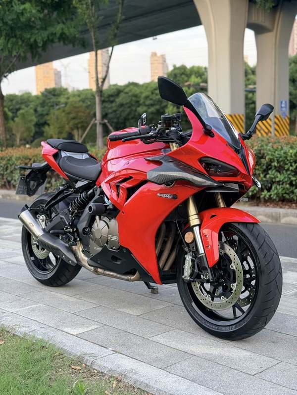 QJMOTOR 赛600