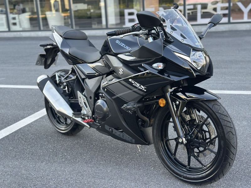 豪爵铃木 GSX250R