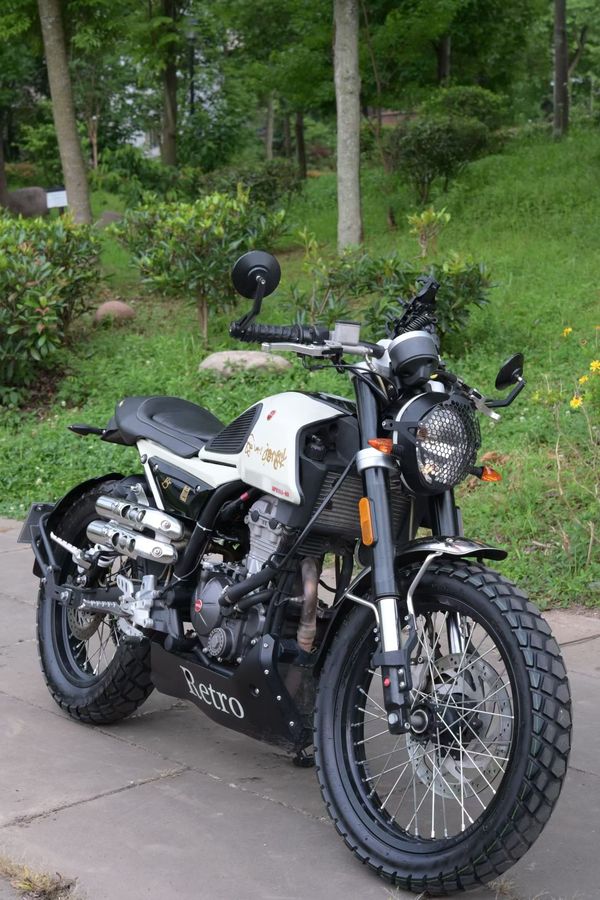 宗申阿普利亚 CR 150