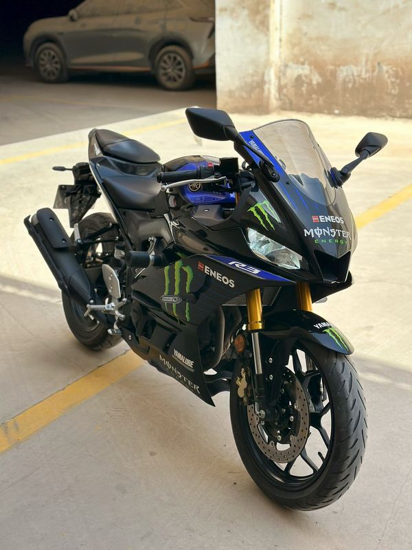 雅马哈 YZF-R3