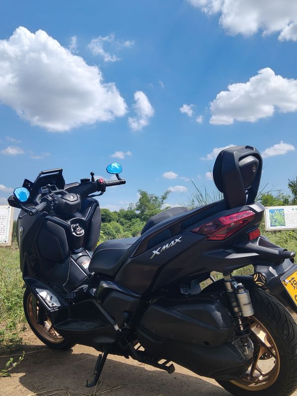 雅马哈 XMAX