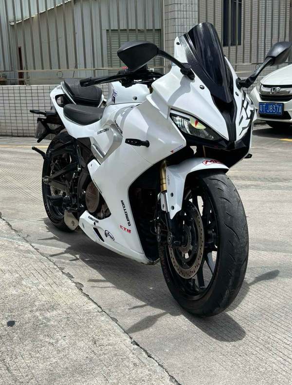 QJMOTOR 赛250