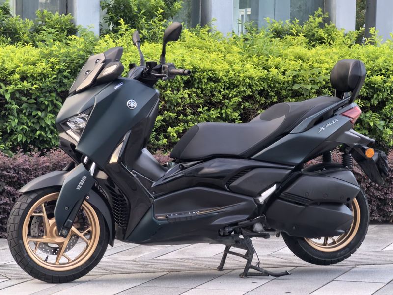 雅马哈 XMAX