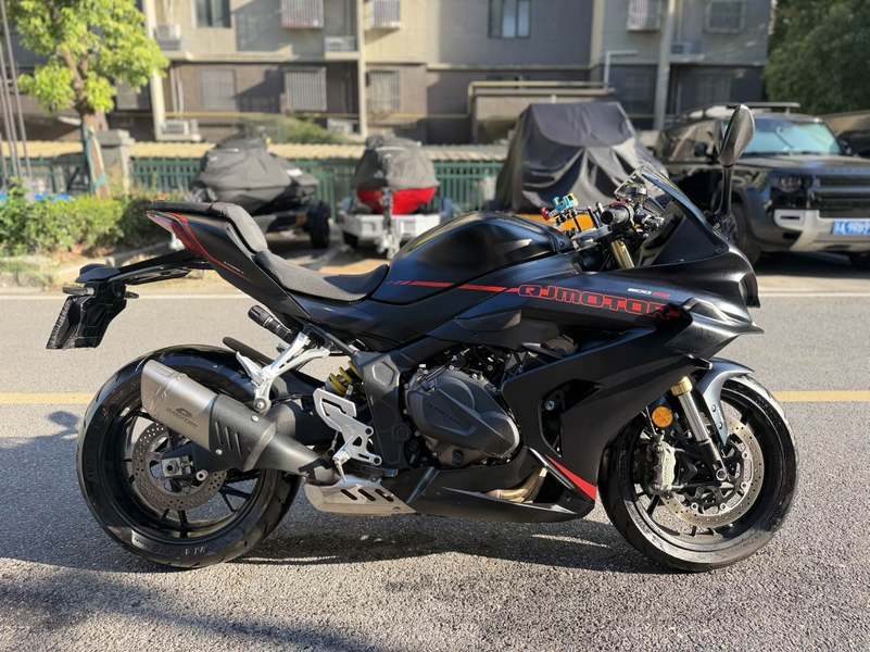 QJMOTOR 赛600