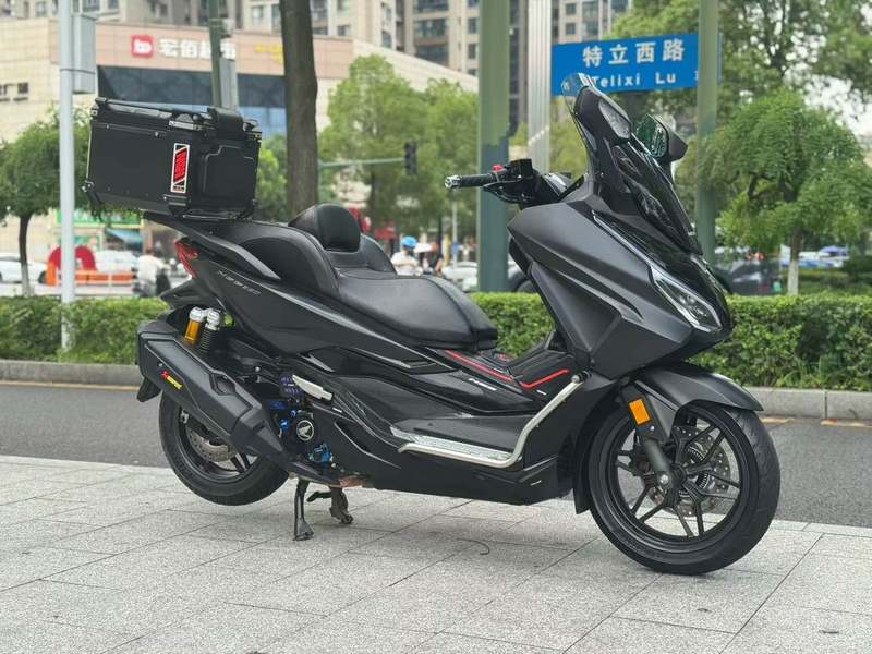 本田WING NSS350