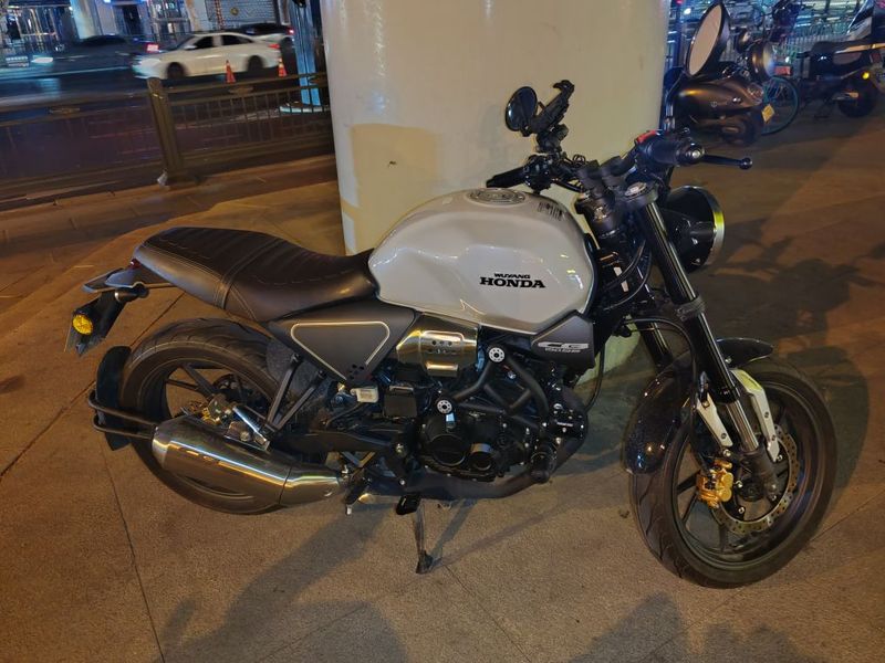 五羊本田 鸷道 CB190SS