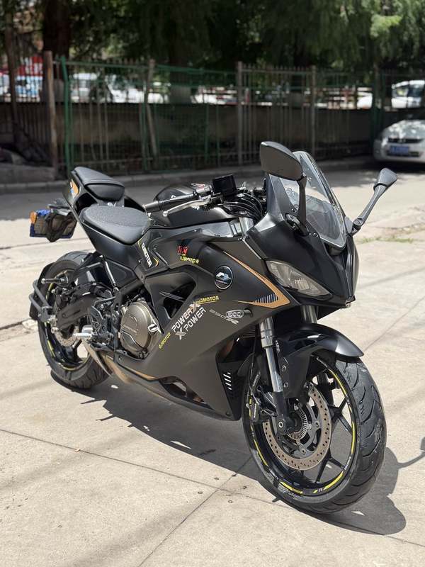 QJMOTOR 赛250