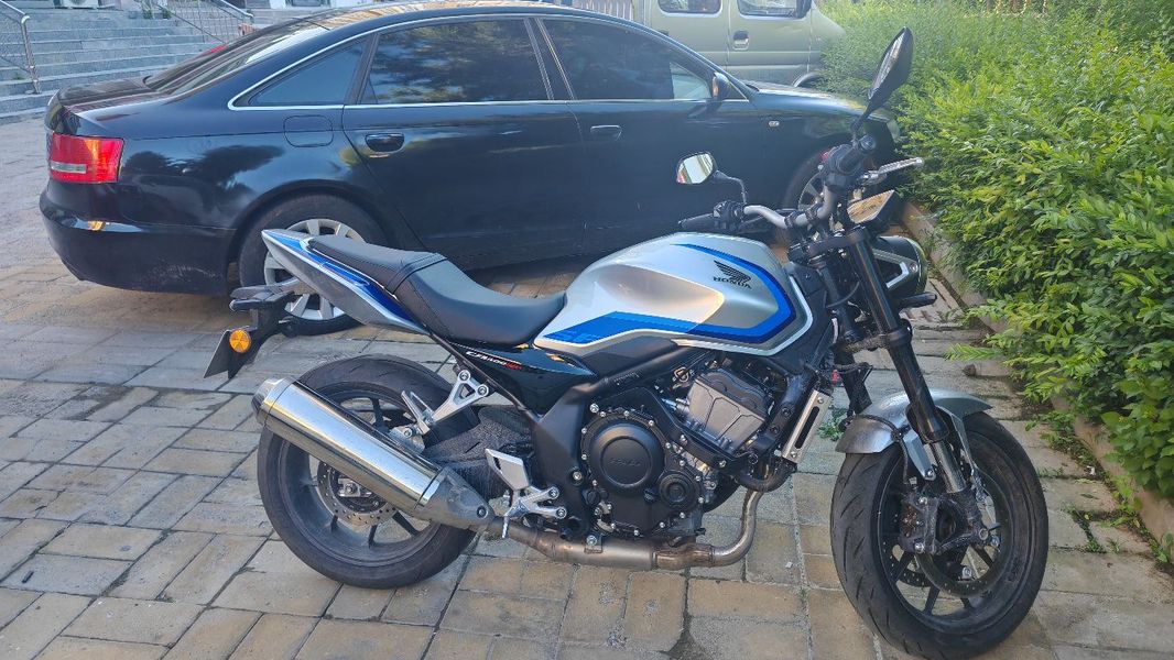 本田 CB500 Super Four