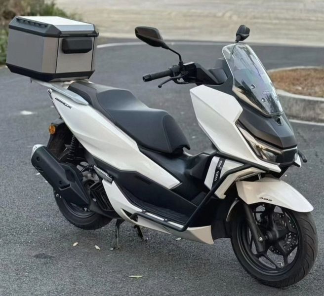 新大洲本田 NS150GX