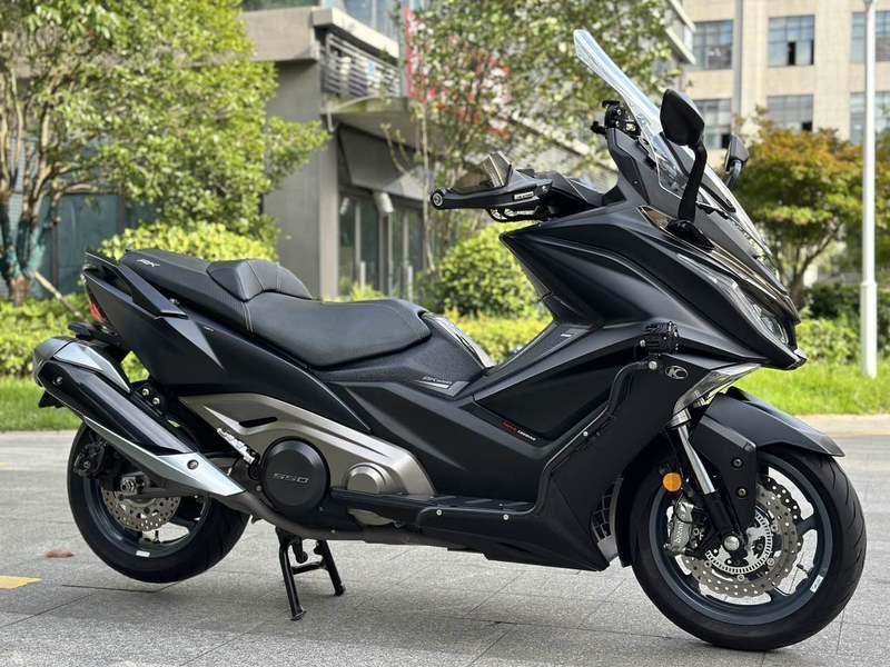 光阳 AK550