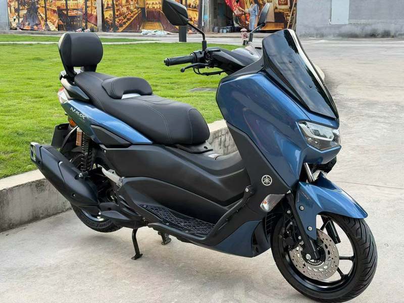 雅马哈 NMAX
