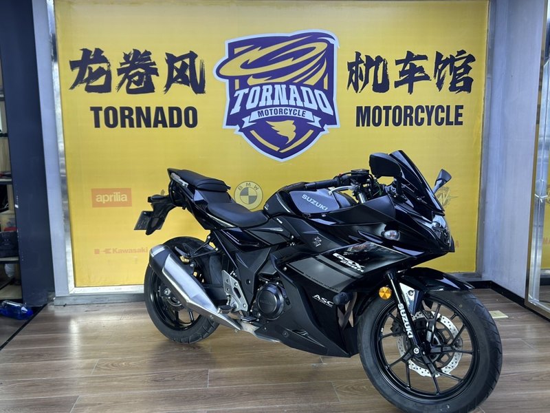 豪爵铃木 GSX250R