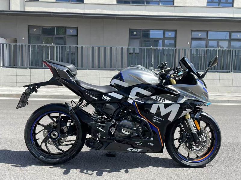 春风 250SR