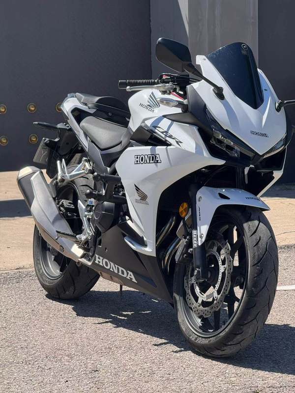 本田WING CBR400R