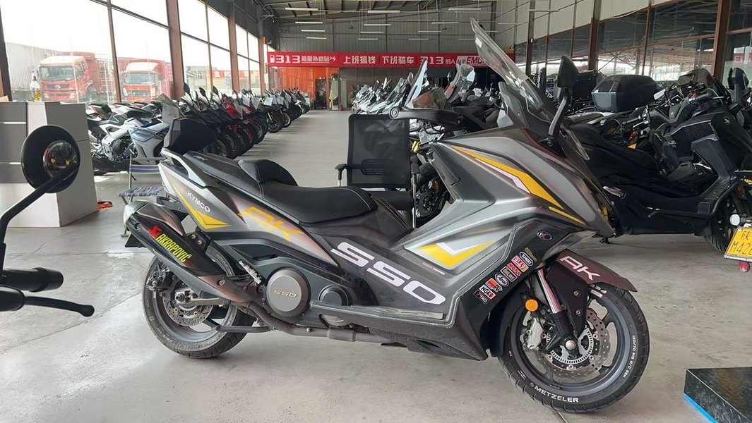 光阳 AK550