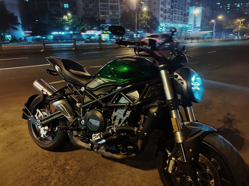 贝纳利 752S