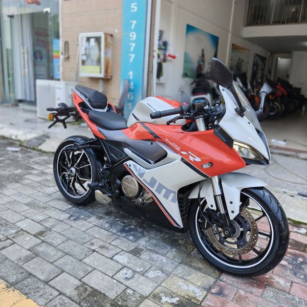 QJMOTOR 赛250
