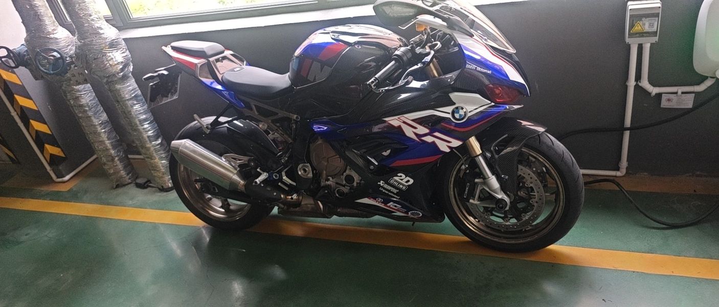 宝马 S 1000 RR
