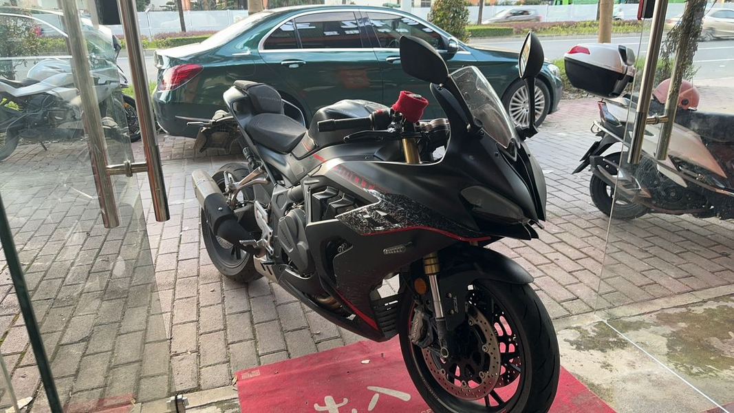 QJMOTOR 赛600