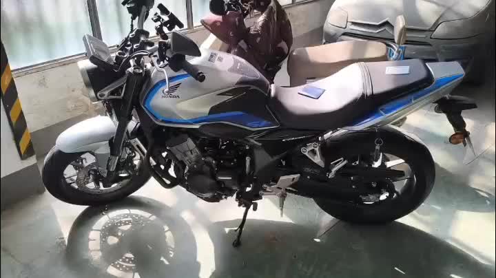 本田 CB500 Super Four
