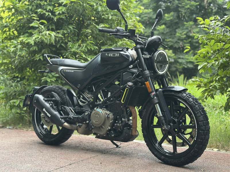 HUSQVARNA 黑箭 401