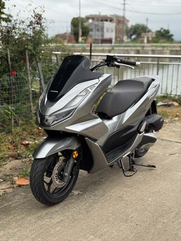 五羊本田 PCX
