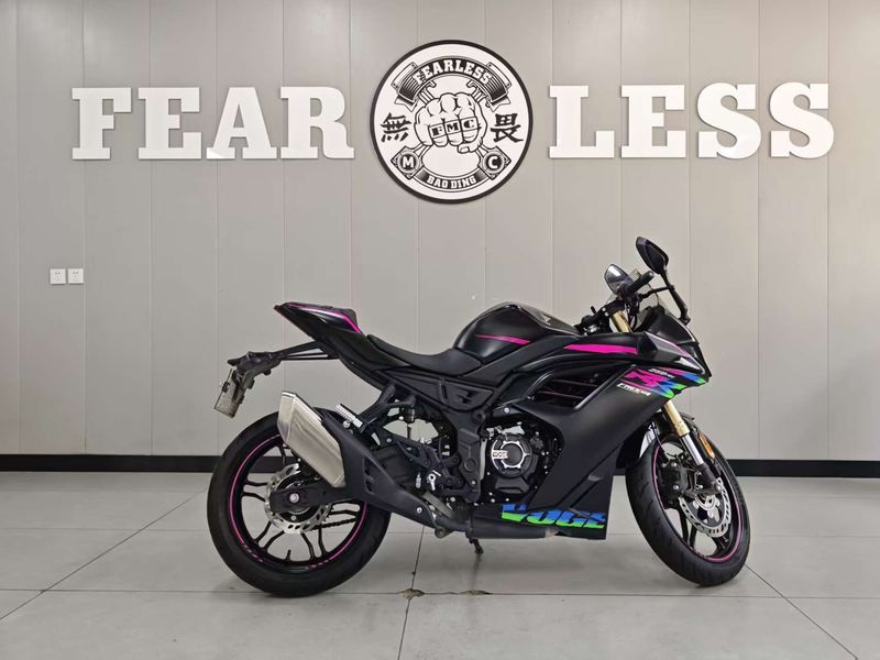 无极 250RR