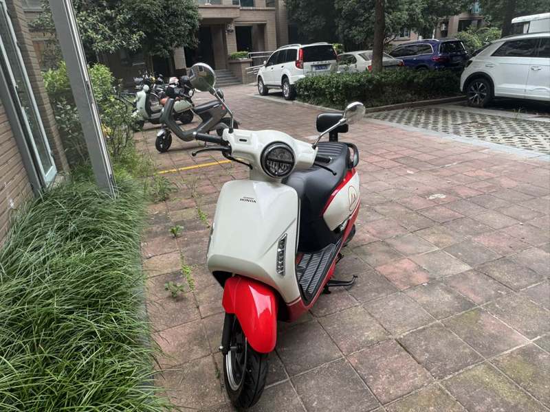 新大洲本田 NS125LA