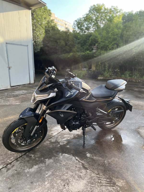 春风 800NK