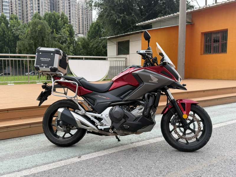 本田DREAMWING NC750X