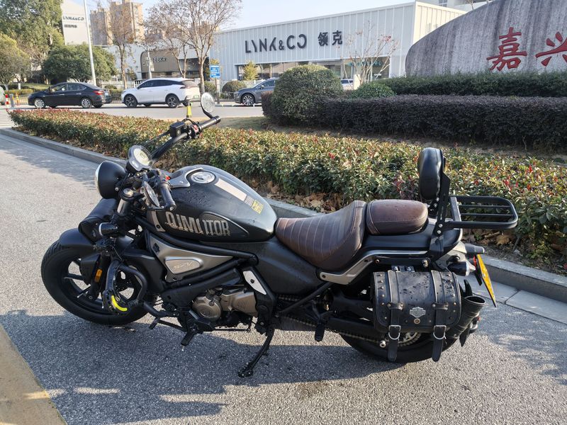 QJMOTOR 闪500S