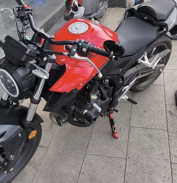 本田WING CB400F