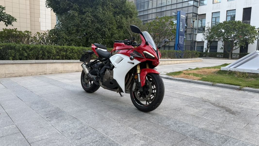 QJMOTOR 赛600