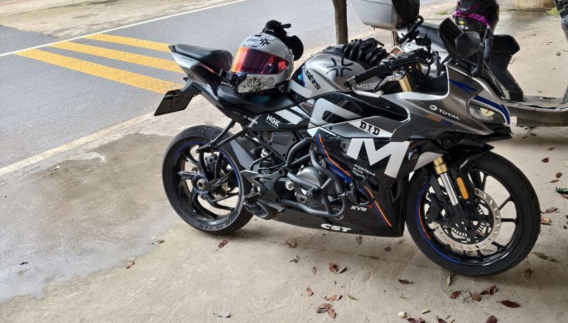 春风 250SR