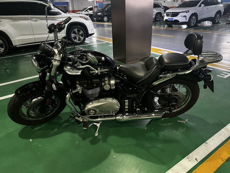 凯旋 Bonneville
