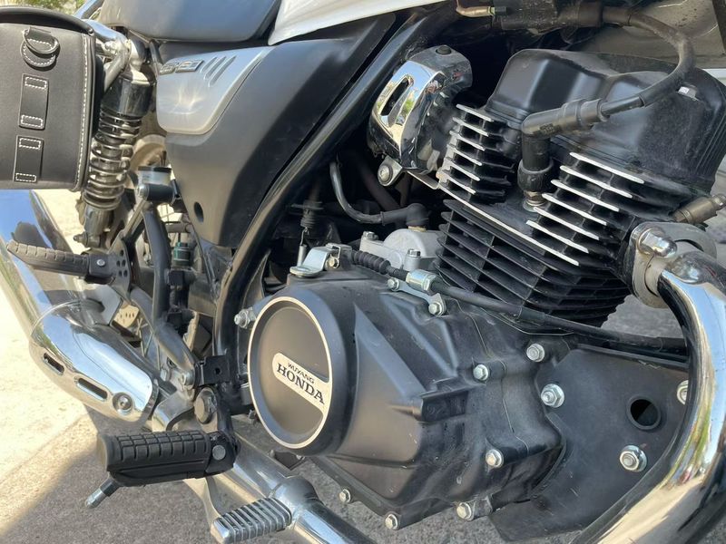 五羊本田 CGX150