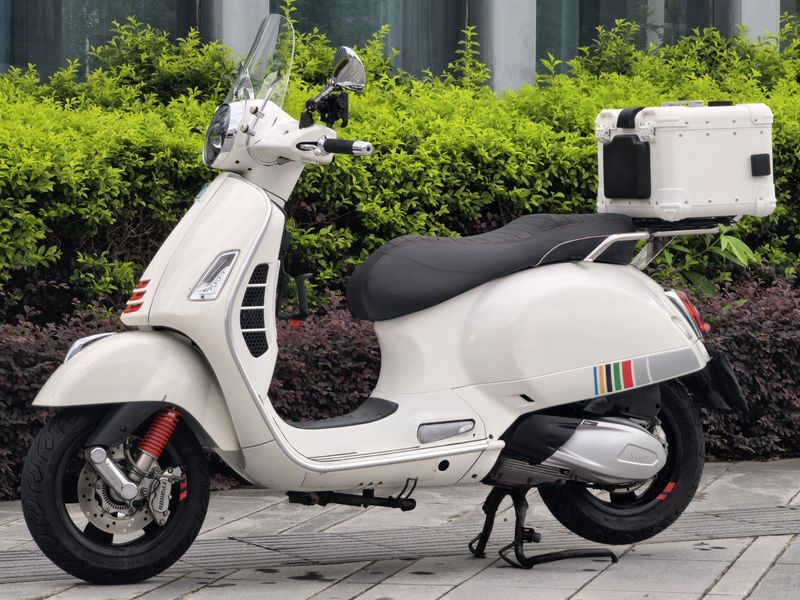 VESPA GTS