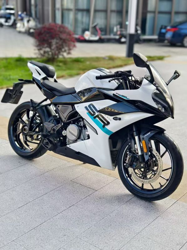春风 250SR