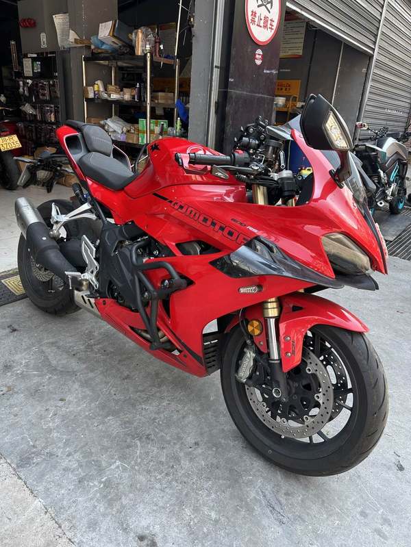 QJMOTOR 赛600