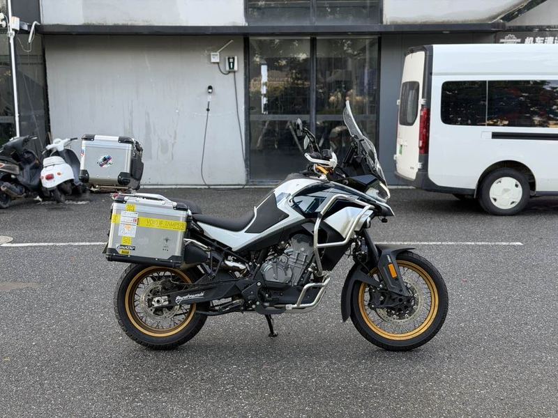 春风 800MT