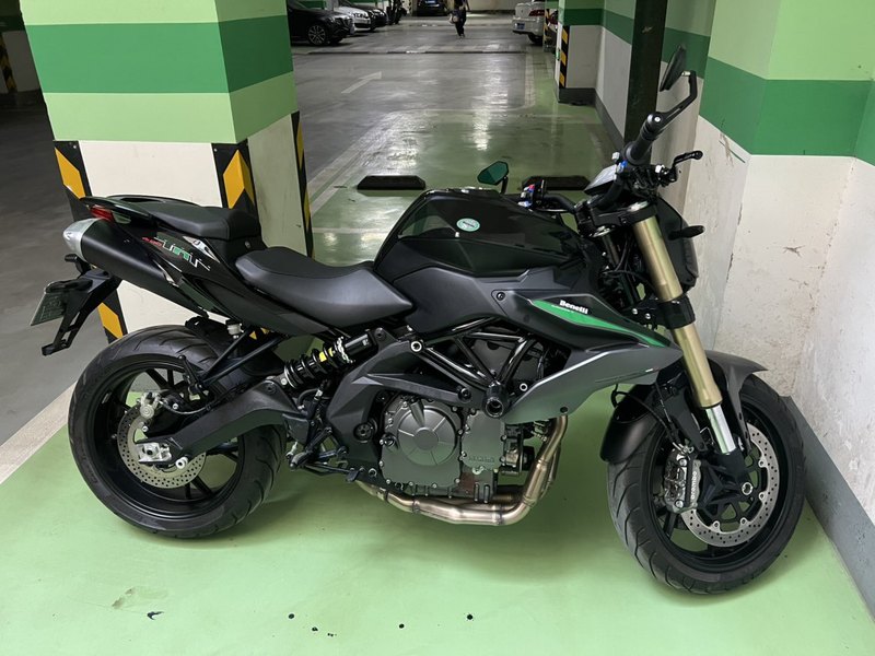 贝纳利 TNT600i