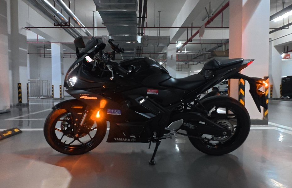 雅马哈 YZF-R3