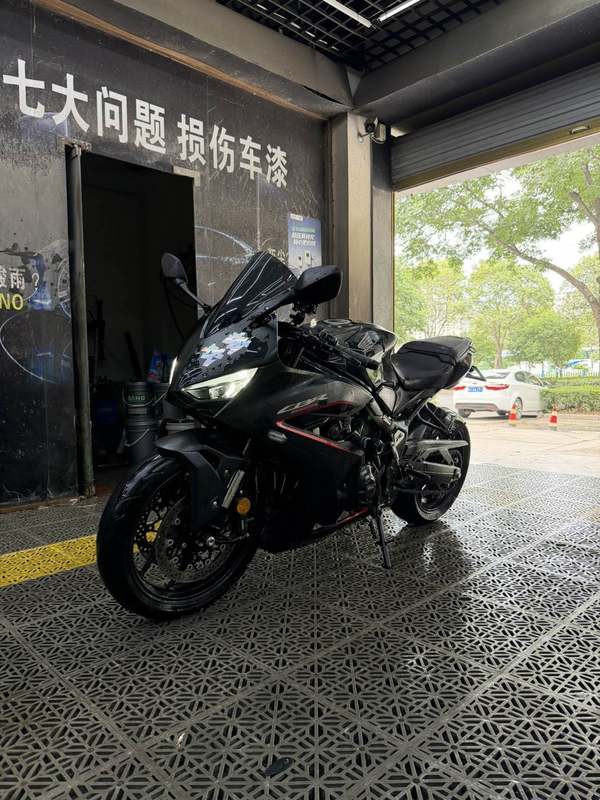 本田DREAMWING CBR650R